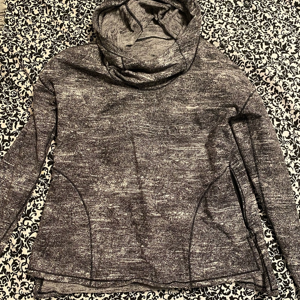 Lulu lemon turtle neck sweatshirt